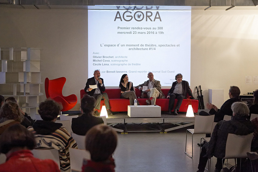 « L’espace d’un moment de théâtre : spectacles et architectures » avec de gauche à droite : Benoit Lasserre, Cécile Léna, Olivier Brochet et Michel Cova.